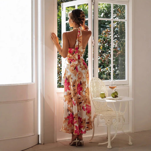 Jana | Damen Kleid für Hochzeitsgäste mit Halterneck