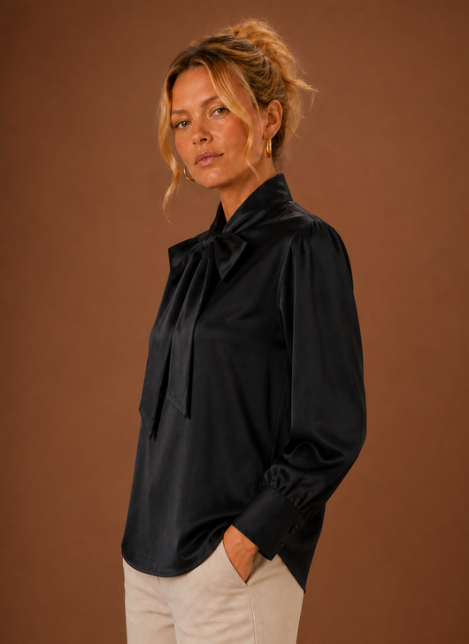 Damen Bluse in Satinoptik mit Schleife